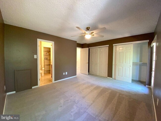 Building Photo - 326 Brigade Ct
