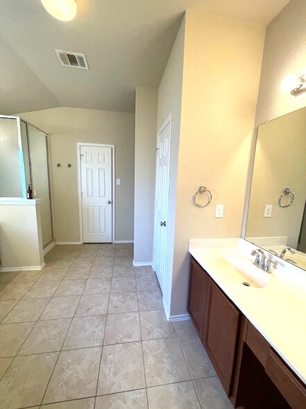 Building Photo - 6721 Cold Water