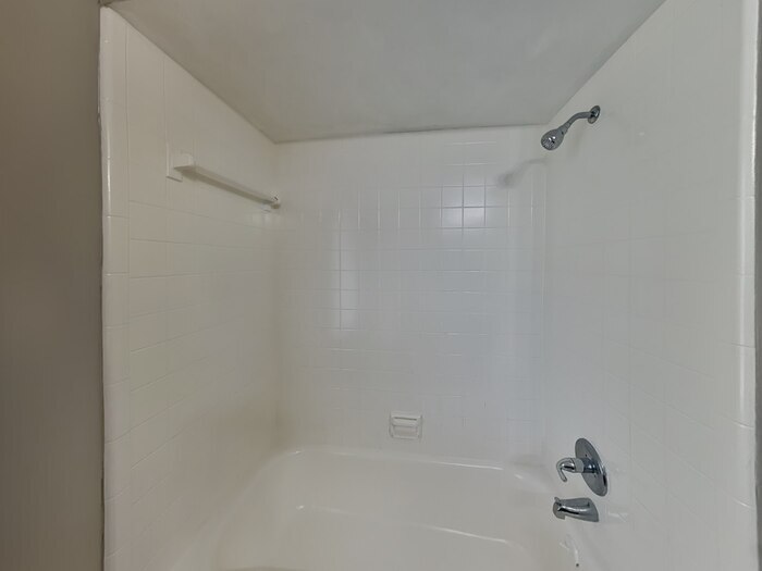 Building Photo - 595 Charles Carroll St