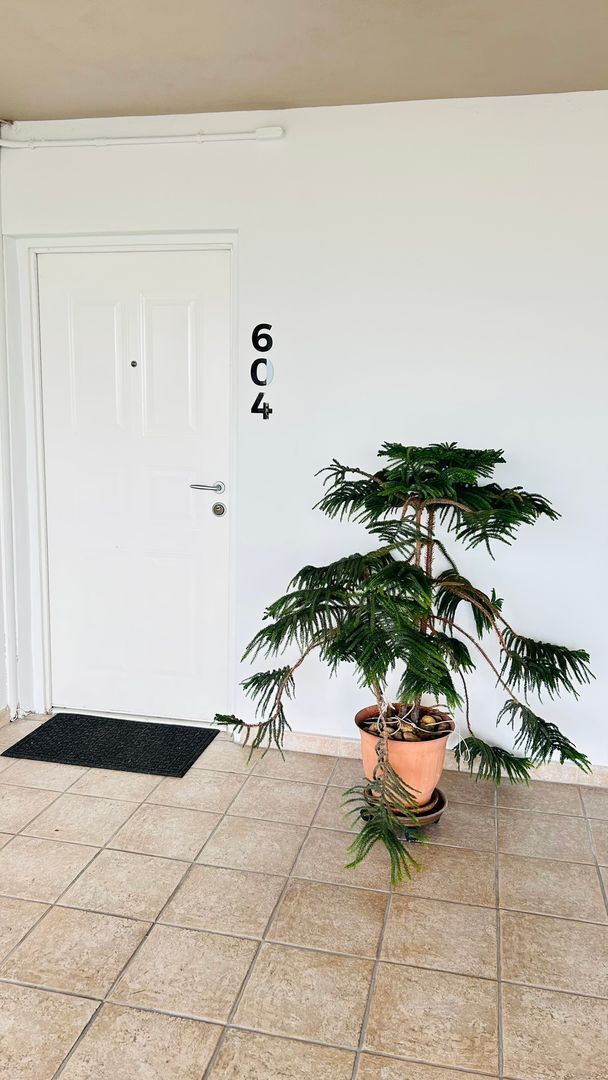 Building Photo - Stunning Waterfront One-Bedroom Apartment with Spectacular Views!