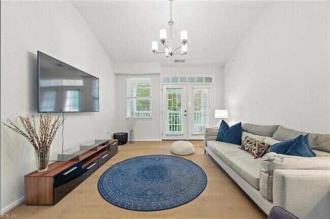 Building Photo - 522 Knolls Dr