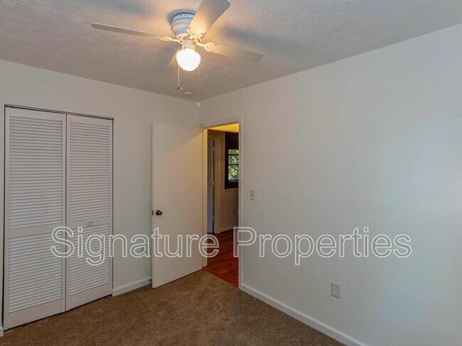 Building Photo - 1 Martin St