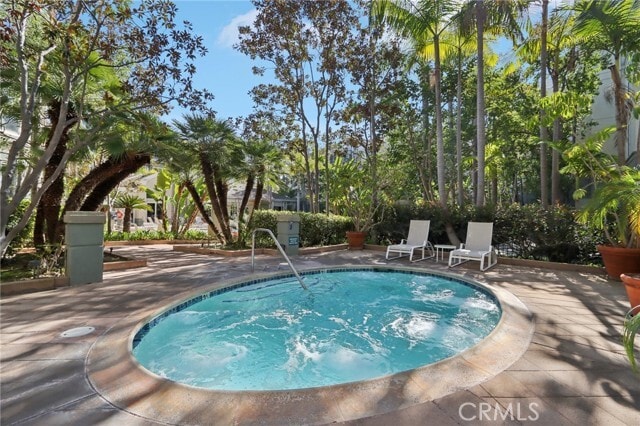 Building Photo - 2253 Martin