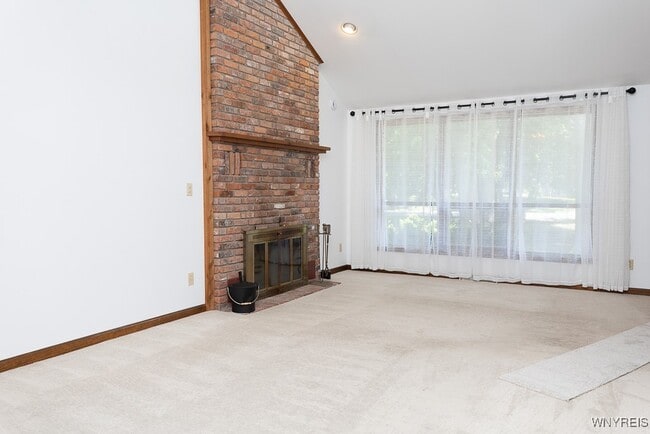 Building Photo - 265 Depew Ave