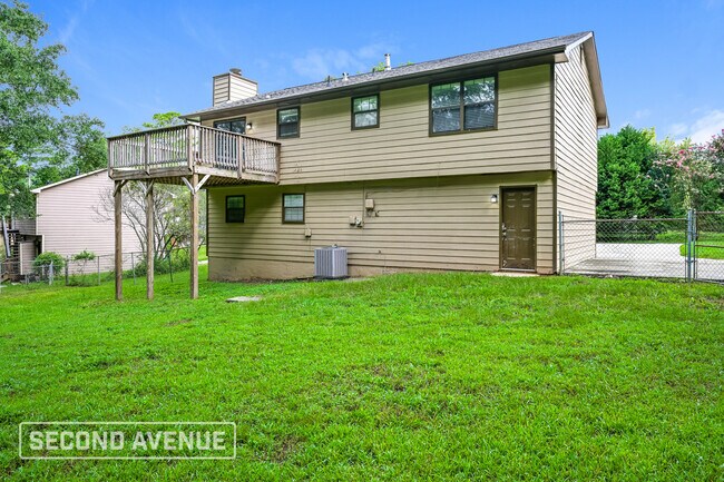 Building Photo - 2237 Rocklane Dr