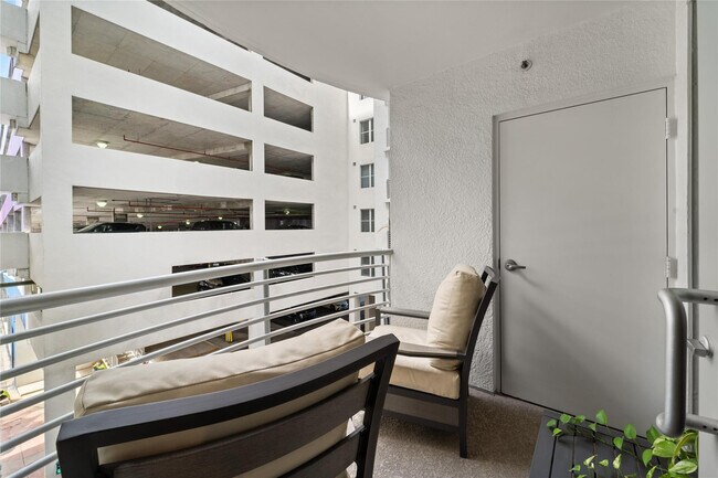 Building Photo - 1830 Radius Dr