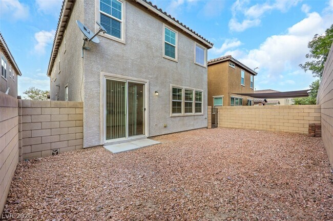 Building Photo - 935 Spiracle Ave