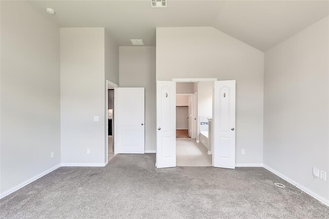 Building Photo - 505 Palmilla St