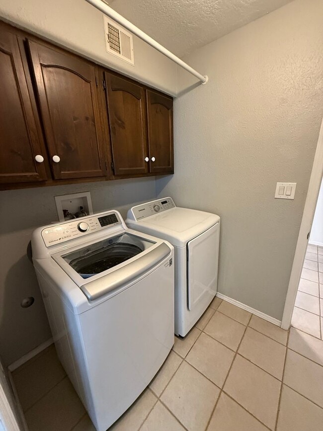 Building Photo - Charming 3-bedroom, 2-bath home in Las Cruces