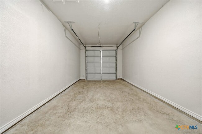 Building Photo - 513 Adley Ave