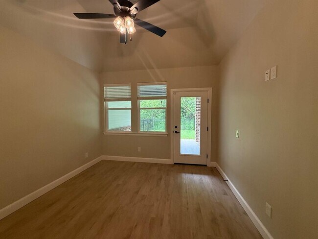 Building Photo - 4113 Abbey Pk Dr