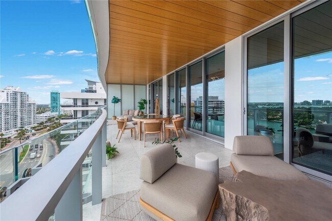 Building Photo - 5775 Collins Ave