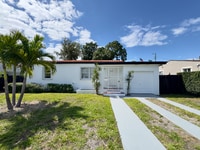 Building Photo - 4060 SW 6th St