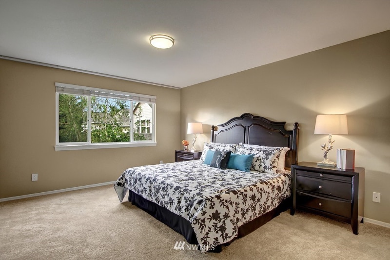 Building Photo - 4220 252nd Ave SE