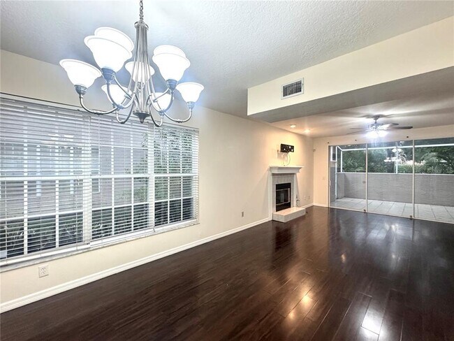 Building Photo - 2800 Countryside Blvd