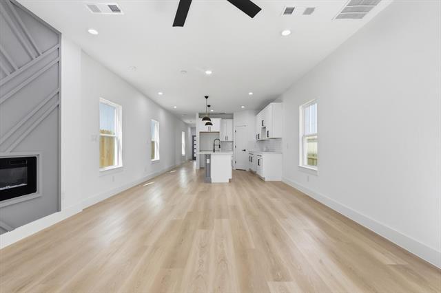 Building Photo - 2532 Lowery St