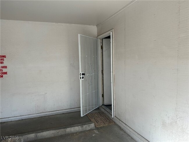 Building Photo - 1481 Lorilyn Ave