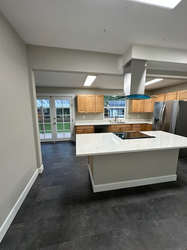 Building Photo - Tucked Away in Steilacoom