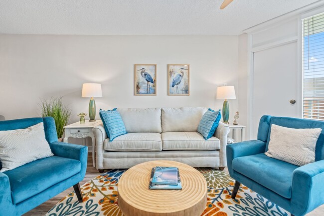 Building Photo - Winter Rental.  Fully furnished 1-bedroom,...