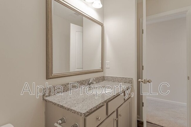Building Photo - 8 Sabine Leaf Ct
