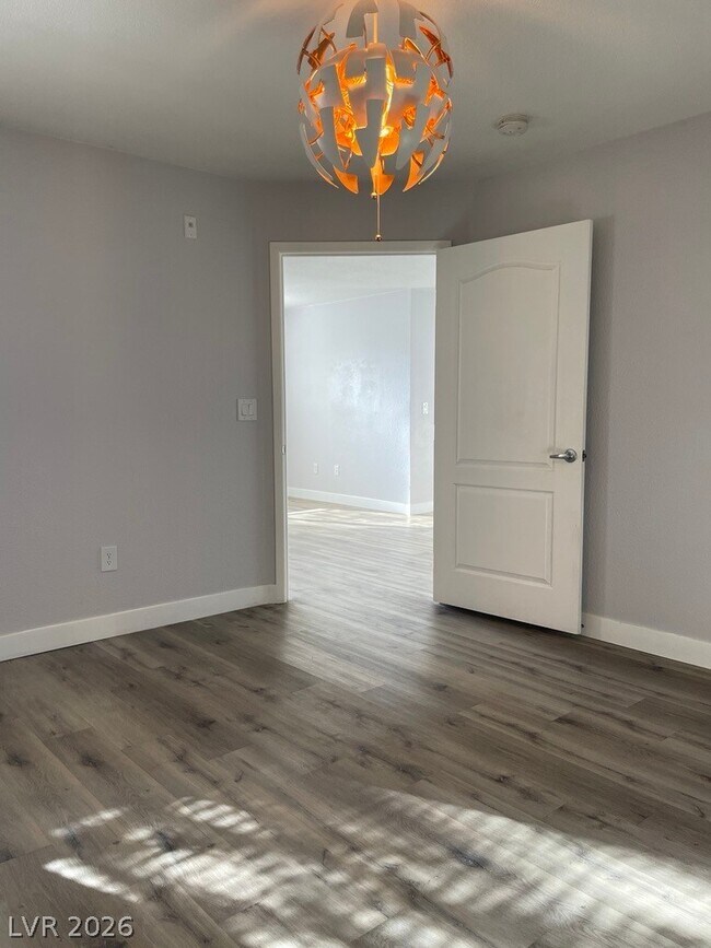 Building Photo - 5055 W Hacienda Ave