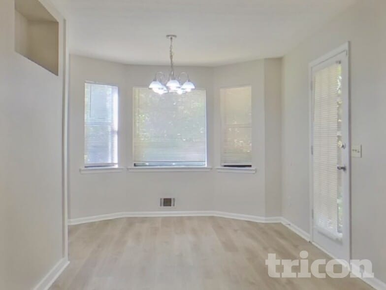 Building Photo - 259 Brooks St