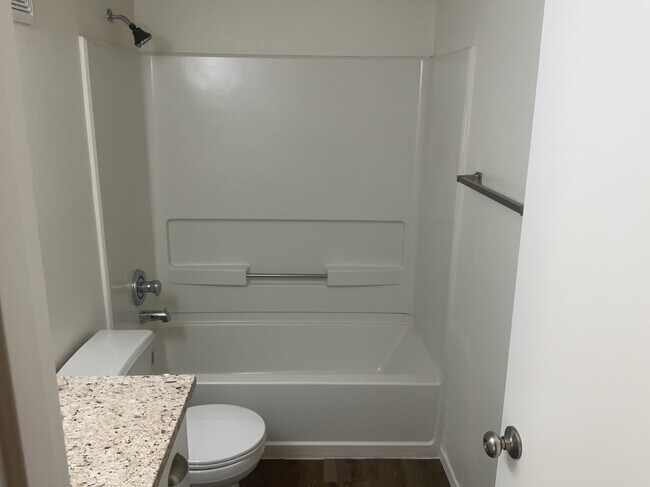 Building Photo - 10428 Pamplona St NW