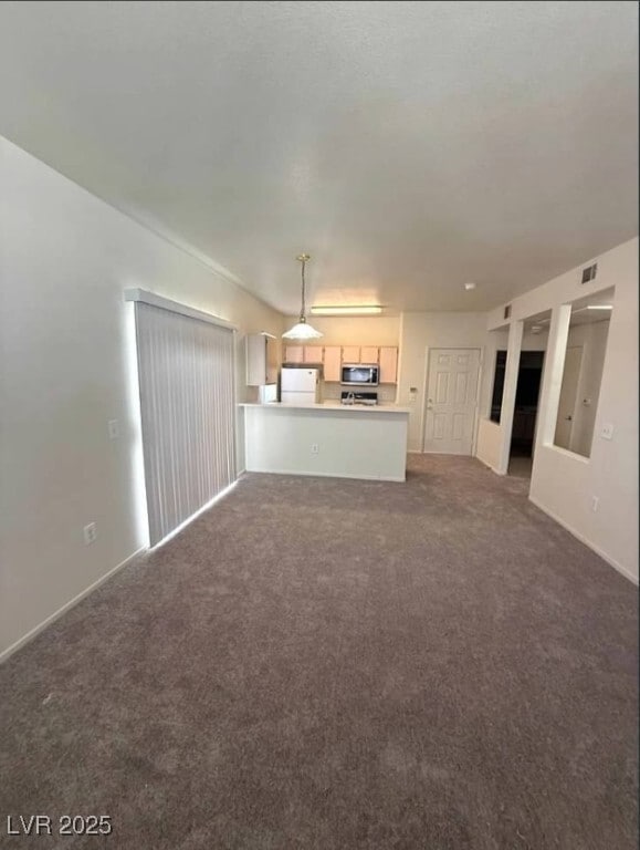 Building Photo - 7413 W Russell Rd