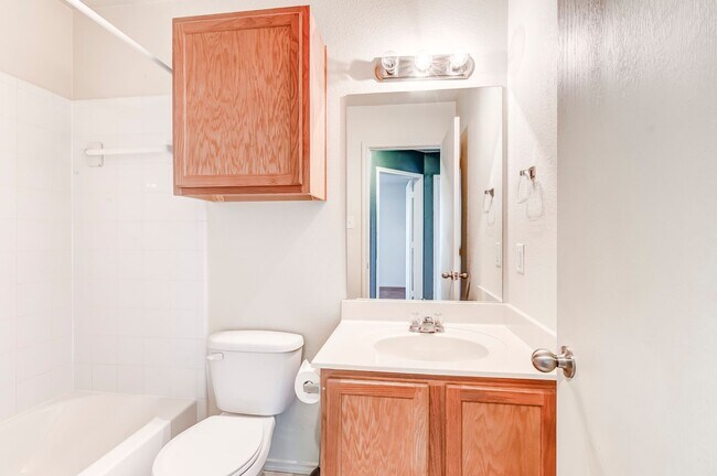 Building Photo - 2913 Starlight Dr