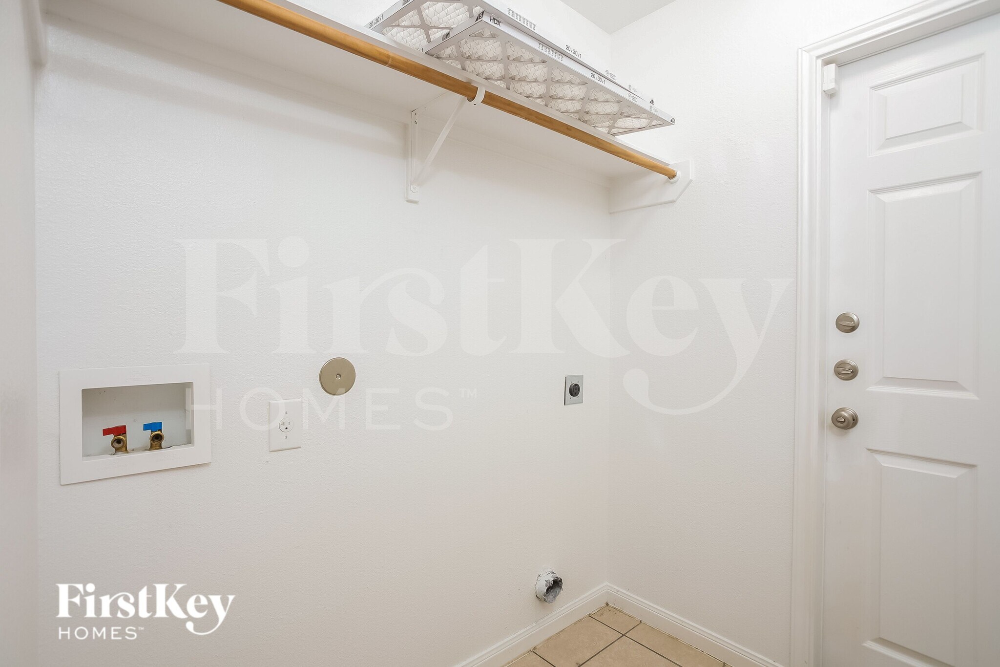 Building Photo - 3300 Overstreet Ln