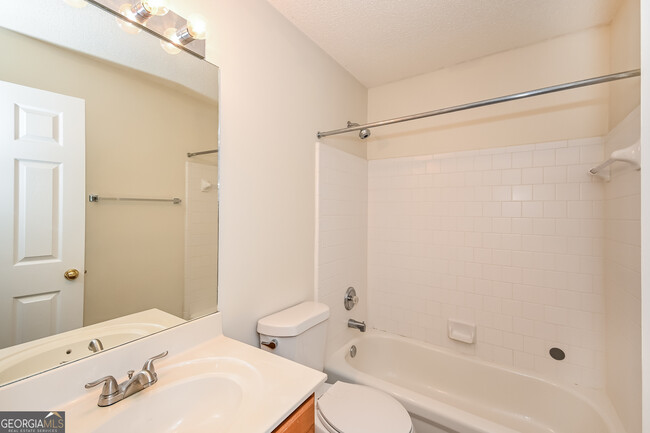 Building Photo - 1502 Korona Ct