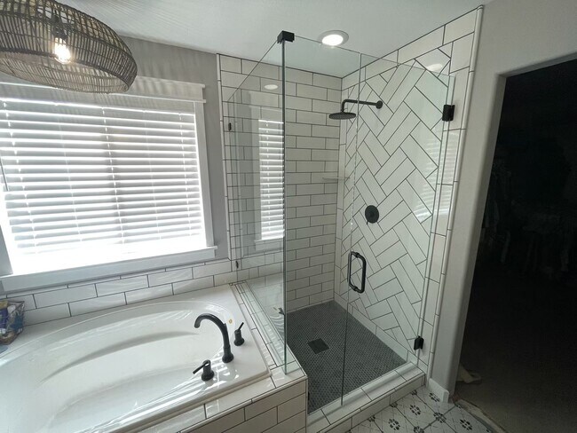 Building Photo - BEAUTIFUL HOME IN BANNING LEWIS RANCH!!!!!!