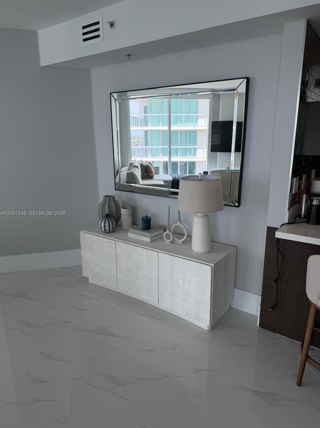 Building Photo - 250 Sunny Isles Blvd