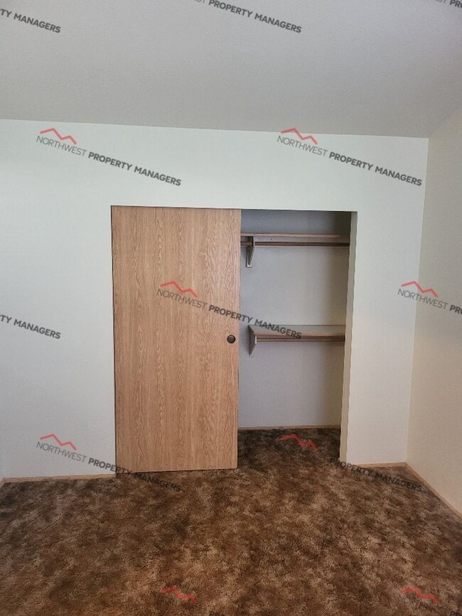 Building Photo - STATUS: AVAILABLE   | R80h | $1595.00
