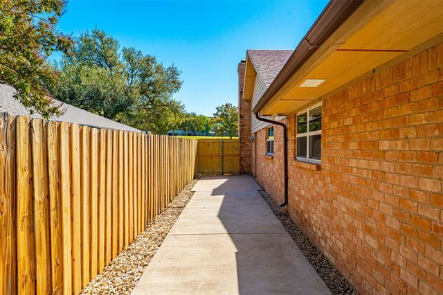 Building Photo - 4912 Arborlawn Dr