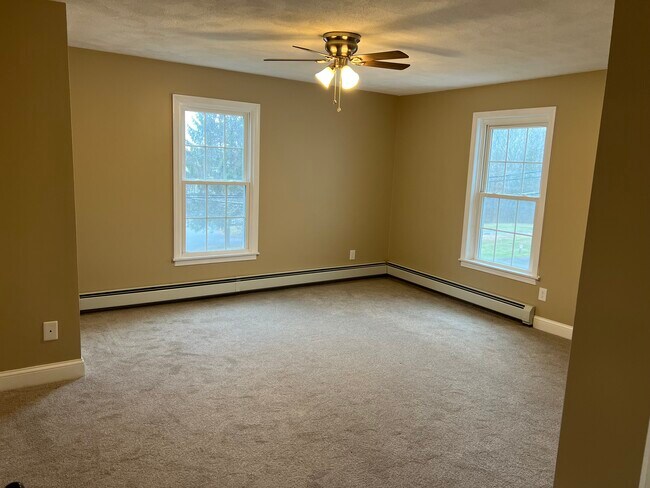 bedroom - 29 Institute Ln