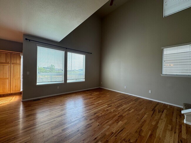 Building Photo - Great House in Rigden Farms