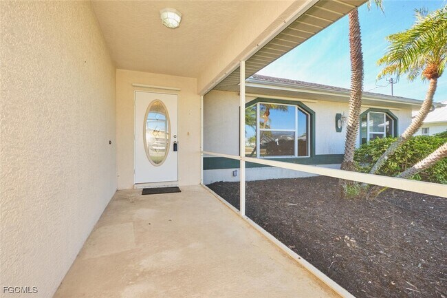 Building Photo - 132 SE 19th Terrace