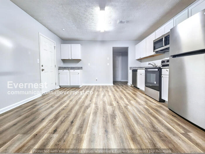 Building Photo - 1903 Pinedale Pl