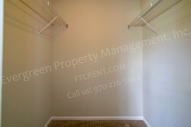 Building Photo - 3565 Windmill Dr