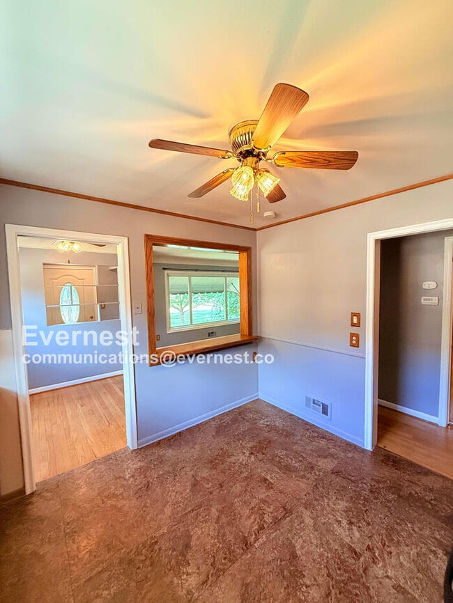 Building Photo - W/D Included! Single-Family Home w/ Central Air, Garage & Fenced Yard in Dearborn Heights