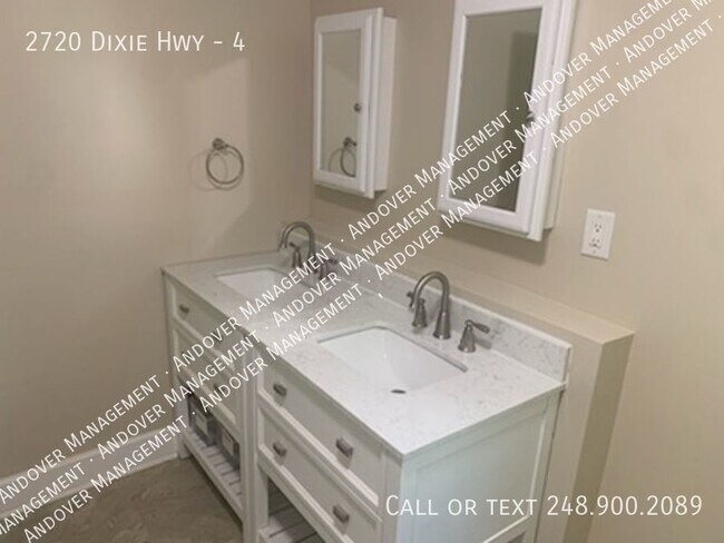 Building Photo - Silver Lake Apartments with Lake Views