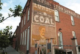 Building Photo - 214 S 2nd St