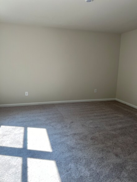 Building Photo - 4119 Garrison Ln