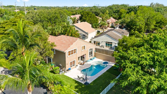 Building Photo - 6805 NW 75th Ct