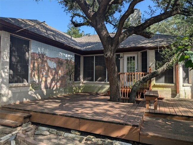 Building Photo - 1325 Roadrunner Dr