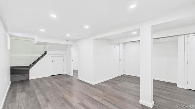 Building Photo - 142-16 223rd St