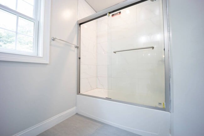 Building Photo - 1 Kewanee Rd