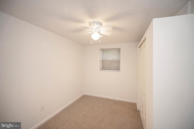 Building Photo - 503 Harrison Cir