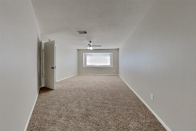 Building Photo - 9503 Gusty Winds Dr